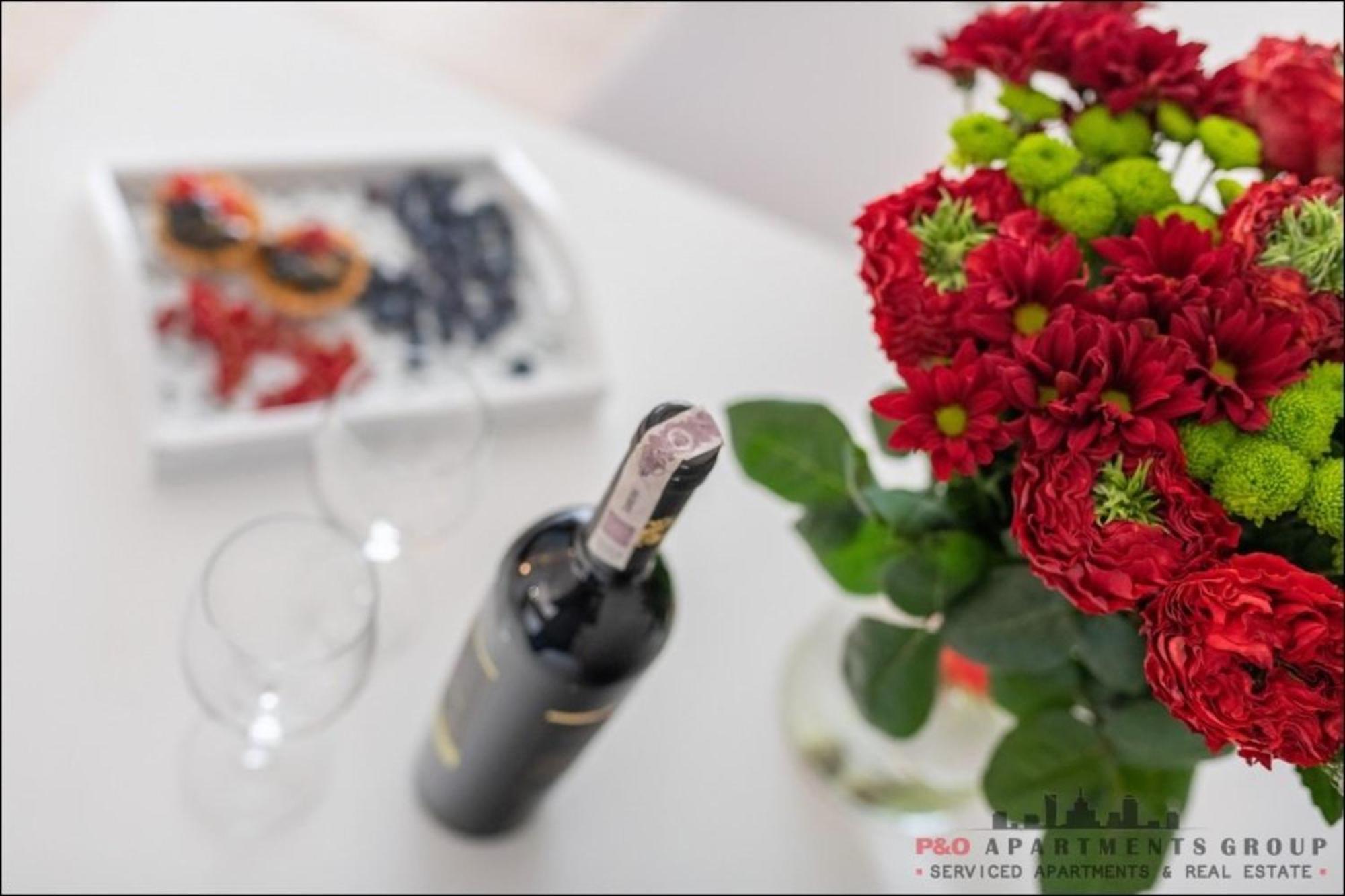 P&O Serviced Apartments Group Komputerowa Warschau Zimmer foto